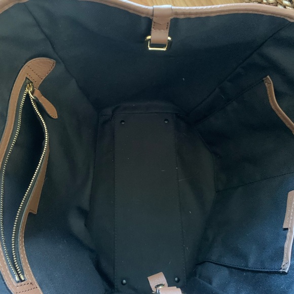 SOLD!! Burberry Horseferry check bag. EUC. Bought new and used only a few times. - Picture 5 of 5